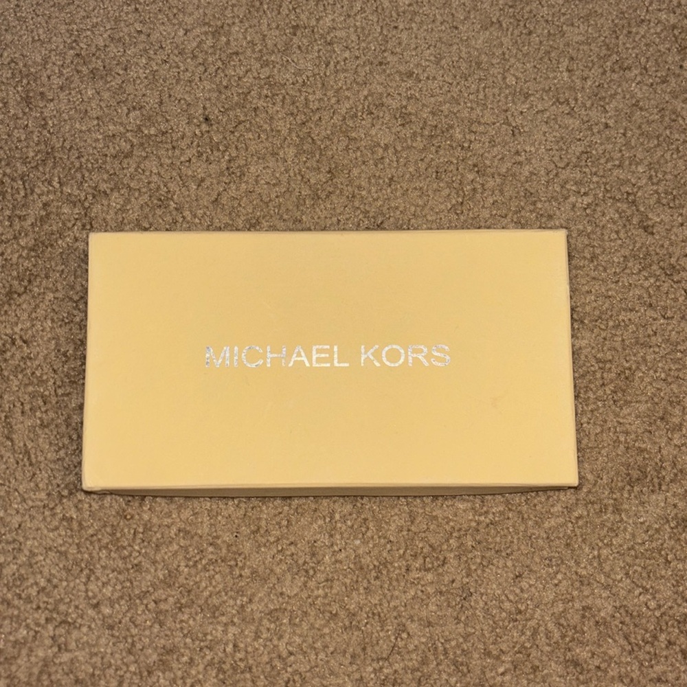 Michael Kors long wallet box